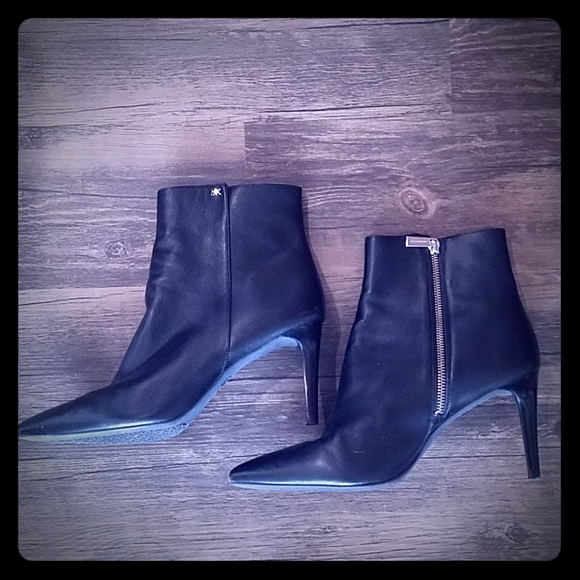 Michael Kors Ankle Boot - Picture 1 of 11